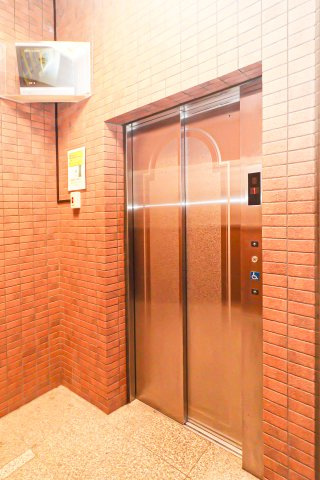 サヴォイレジェント　8階のロビー