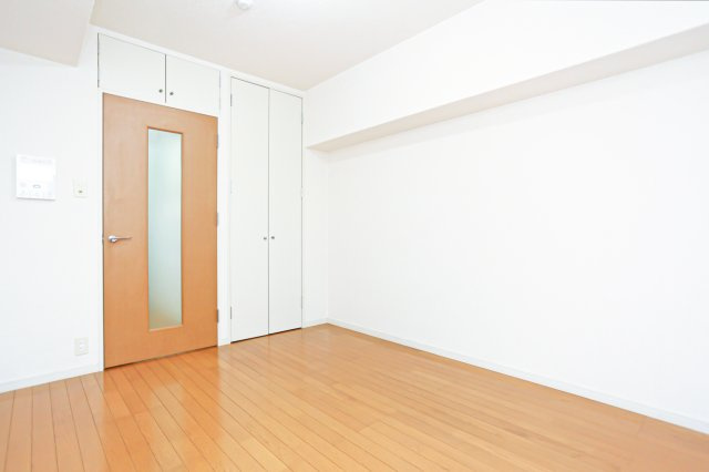 サヴォイレジェント　8階の居間・リビング|別号室のものです。現状優先になります。