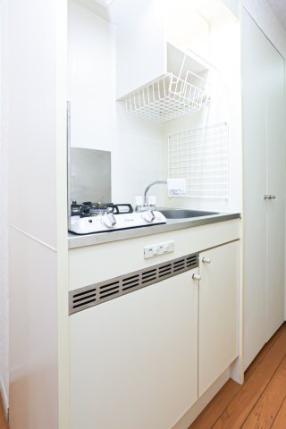 サヴォイレジェント　8階のキッチン|別号室のものです。現状優先になります。