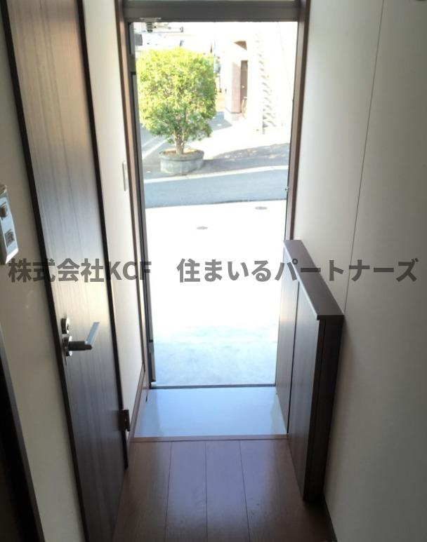 コーポ花水木の玄関|収納もある玄関です