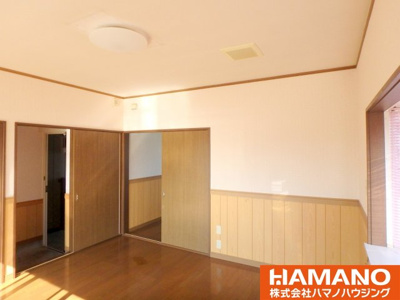 【居間・リビング】 | 小島コーポ | こちらの居間で趣味の時間をお楽しみください