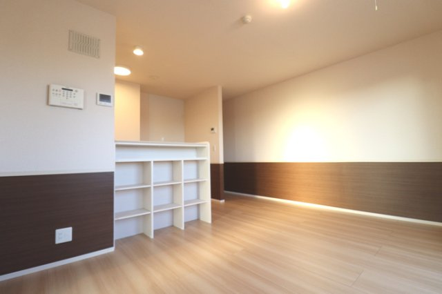 熊本市中央区萩原町のアパートの居間・リビング