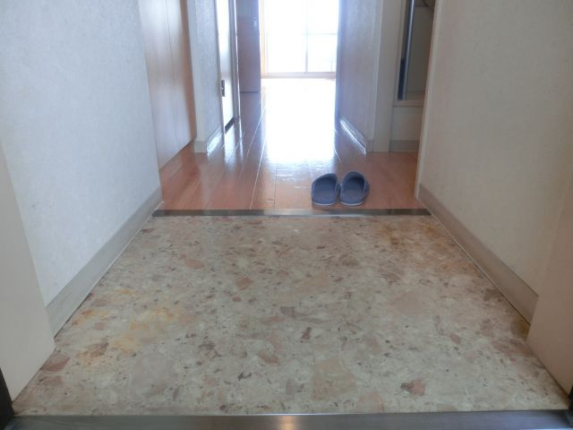 レインボーコートパートⅢの玄関