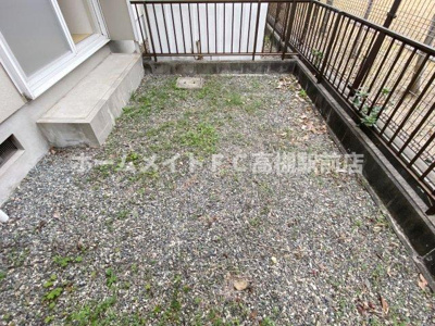 【庭】 | ファミール城東A棟 | 103号室の写真です。