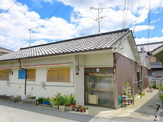 龍村貸家（六条町２９１）の外観