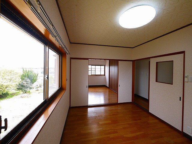今井邸の洋室|落ち着いた色調の洋室です