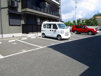 【駐車場】 | メゾン一の坪