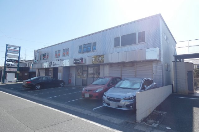 ヴァン・ティ・アンの外観