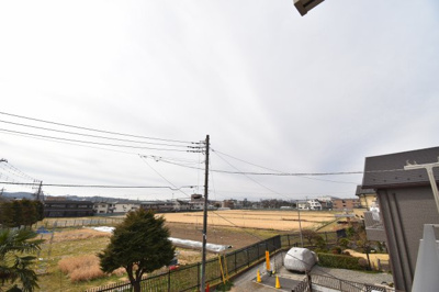 【展望】 | 府中市本町 3丁目新築戸建　　１号棟 | 武蔵野の緑を存分に楽しめるのは、低層住宅地域ならではの眺望。夜は星空を見ながらご家族で語り合いを…