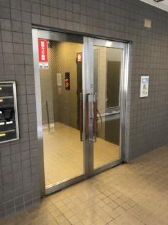 【エントランス】