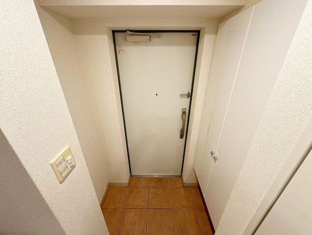スカイコート新小岩の玄関