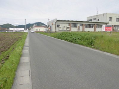 【前面道路含む現地写真】 | 大館市字大田面102-1他・売地