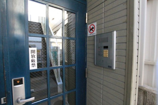 【エントランス】