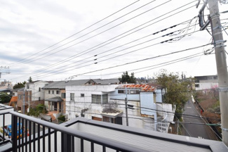 【展望】 | バルコニーからは開放的な景色が眺められます。