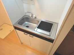 【キッチン】 | カーサ白楽 | コンパクトなキッチンで掃除もラクラク