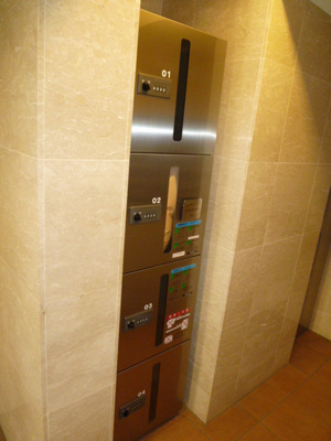 【エントランス】 | ＮＳＴ　ｂｕｉｌｄｉｎｇ２ | 宅配ボックス