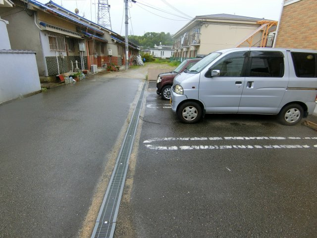 ソフィアコートの駐車場
