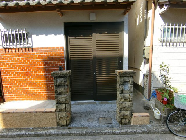 和田東貸家のエントランス