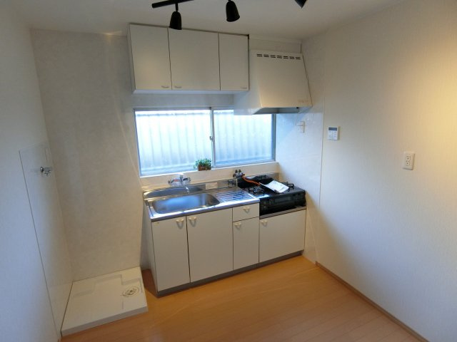 和田東貸家のキッチン