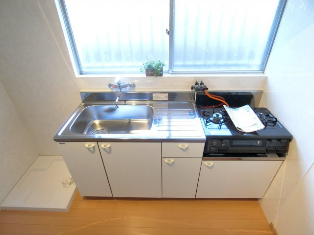 和田東貸家のキッチン