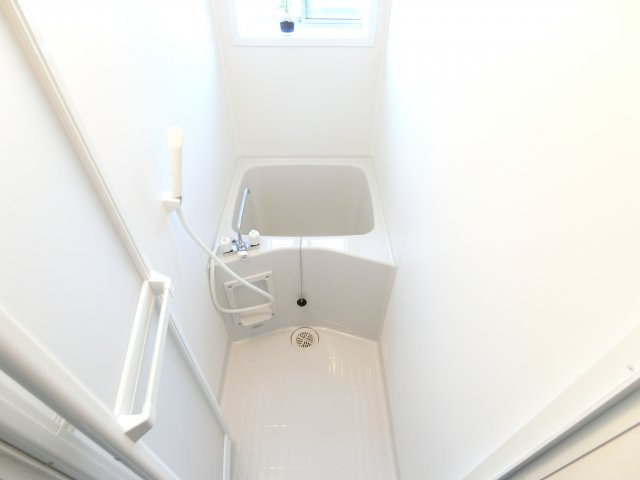 和田東貸家の浴室