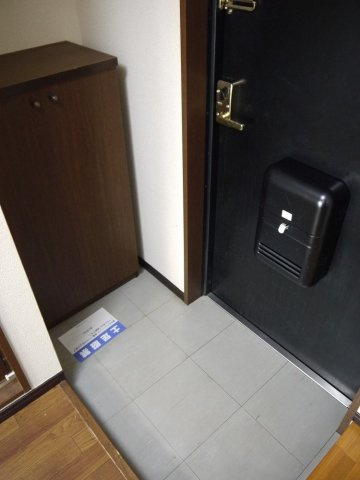 ロイヤル江戸橋の玄関