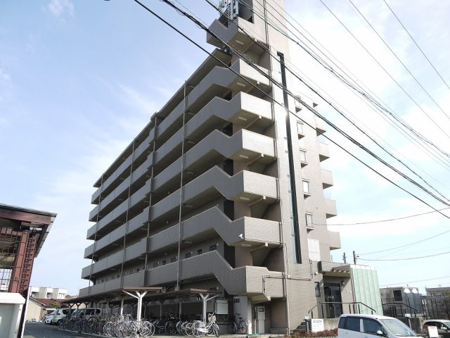 ロイヤル江戸橋の外観