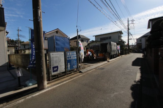 【前面道路含む現地写真】
