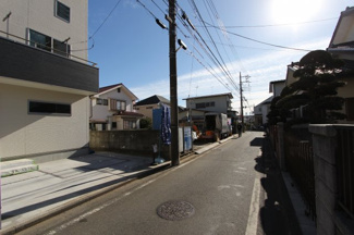 【前面道路含む現地写真】