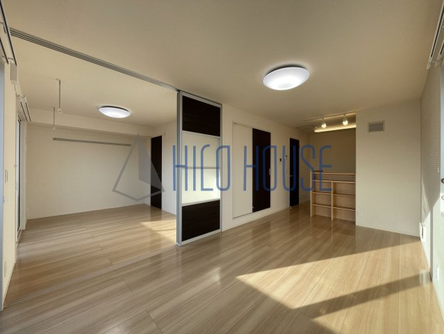 プランドール(鳩山町)の居間・リビング