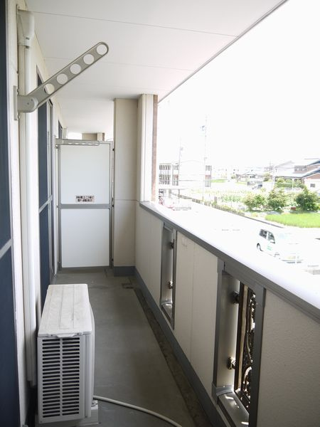 メゾンウイングのバルコニー