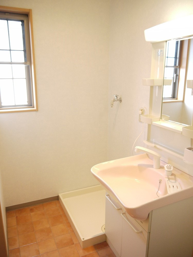 メゾンウイングの洗面所