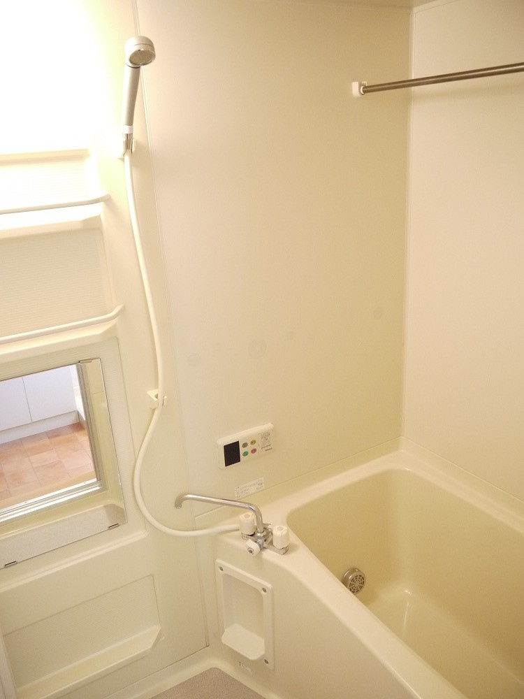 メゾンウイングの浴室