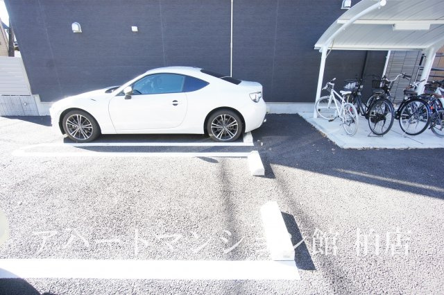 セラヴィの駐車場