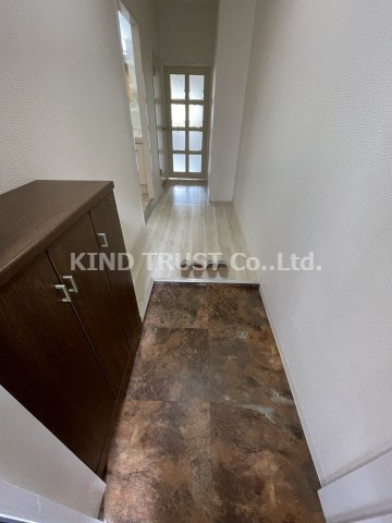 メゾン・エルミタージュの玄関|ゆったりとした玄関です