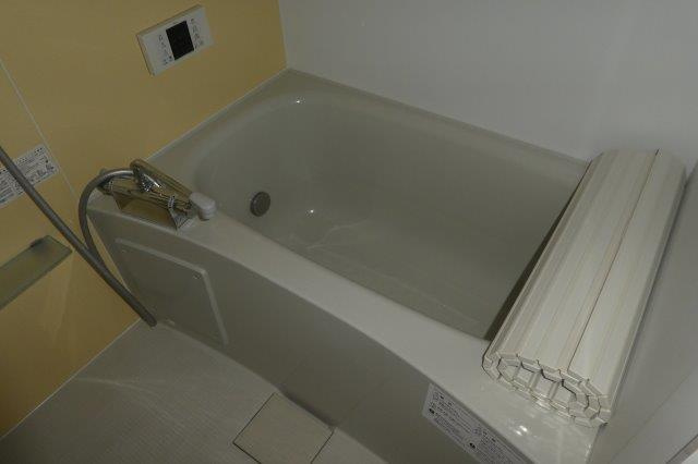 ラ・メージュ倉敷の浴室|追い焚きバス