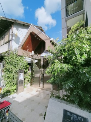 【エントランス】 | ベル・アーバニティ城東