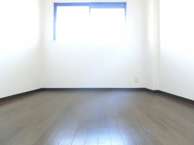 ドミール仲谷2号館の寝室
