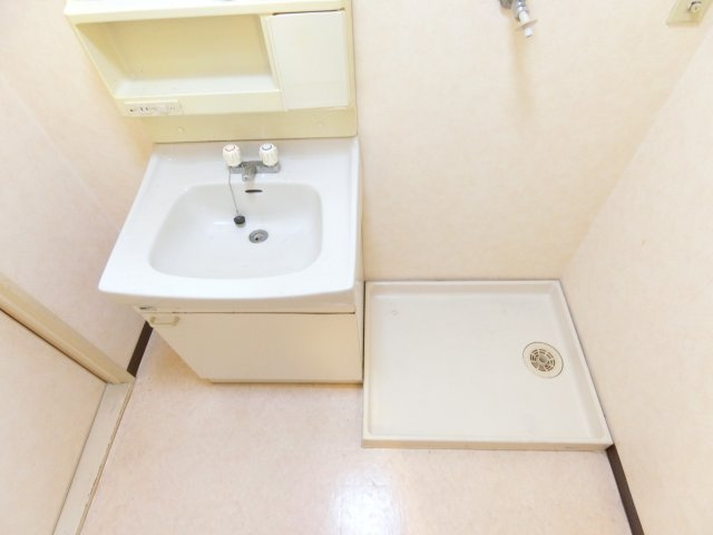 ドミール仲谷2号館の洗面所