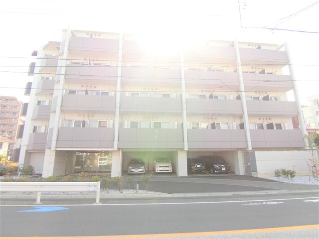 GENOVIA本羽田の外観