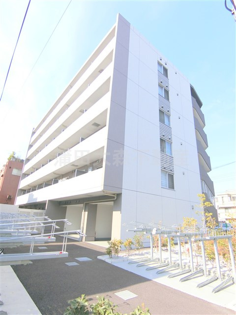 GENOVIA本羽田の外観