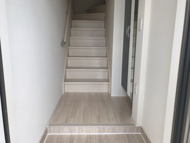 ルピーノの玄関