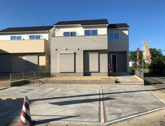 【外観】 | 【瑞穂市生津天王　新築建売　残り1棟】お車並列3台可能！敷地広々60坪！大容量のウォークインクローゼット！