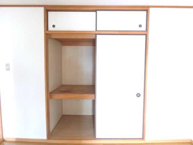 ソルジェンテ金剛の収納