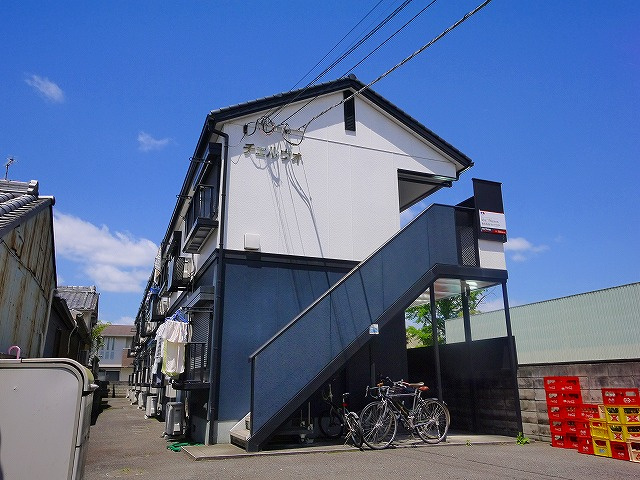 チェルヴォ（南新町）の外観|キレイな外観です。