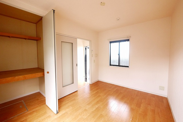 チェルヴォ（南新町）の洋室|ゆったりした洋室です