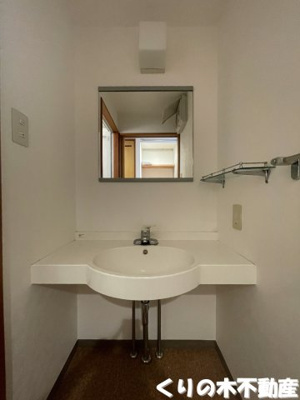 【洗面所】 | フェリエⅠ | 広い洗面スペース