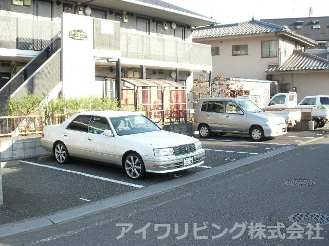 エーデルワイスのその他共用部分|駐車場【エーデルワイス】