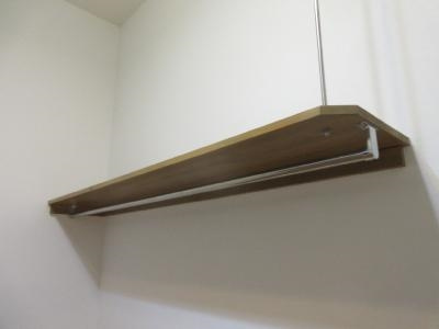 ロフティ四条大宮の収納|吊り棚