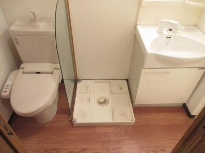 ロフティ四条大宮の洗面所|洗濯機設置可